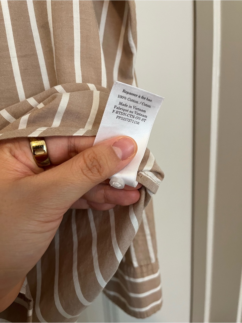 Everlane Must Have Silky Cotton Beige Stripe Shirt size 4 - Picture 7 of 11
